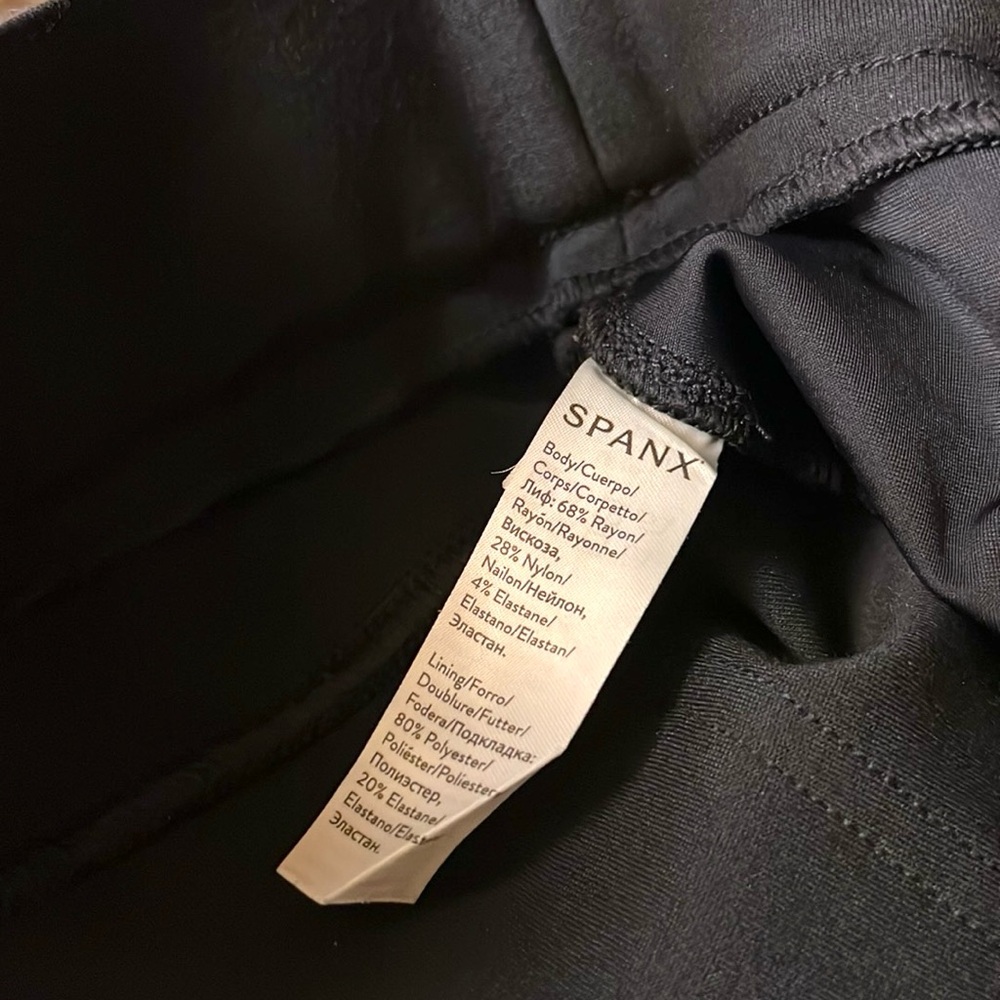 Spanx The Perfect Pant Ankle in Navy - Picture 7 of 8